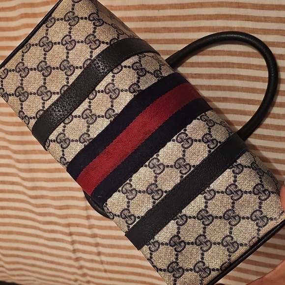 Gucci Vintage Mini Monogram Sherry Duffle - Picture 13 of 13